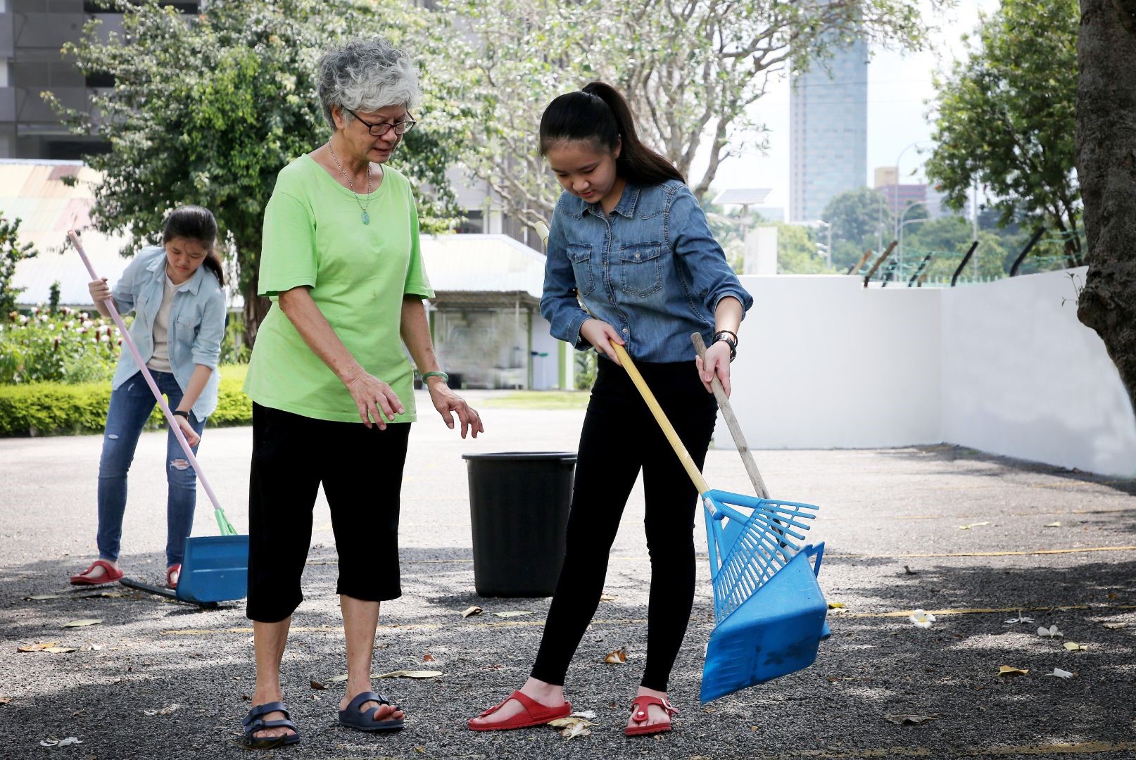 2024 Youth Volunteer Directory North Shore Community Resources   Stock Images 3 